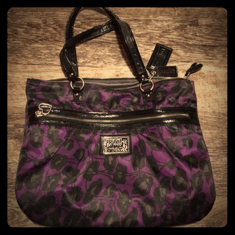 🔥Coach Poppy Hobo Bag